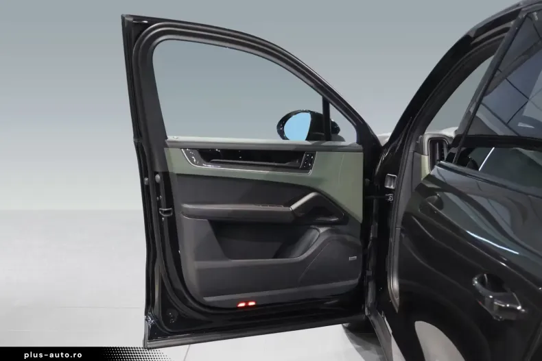 Porsche Cayenne din 2025 cu 13.800 km - oferta POR163520 - foto 25