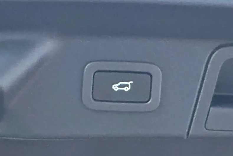 Land Rover Range Rover Velar din 2022 cu 98.500 km - oferta LAN163524 - foto 19