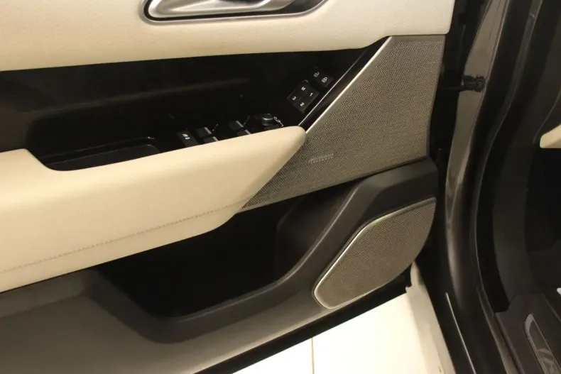 Land Rover Range Rover Velar din 2021 cu 70.200 km - oferta LAN163526 - foto 11