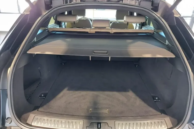 Land Rover Range Rover Velar din 2022 cu 98.667 km - oferta LAN163530 - foto 6