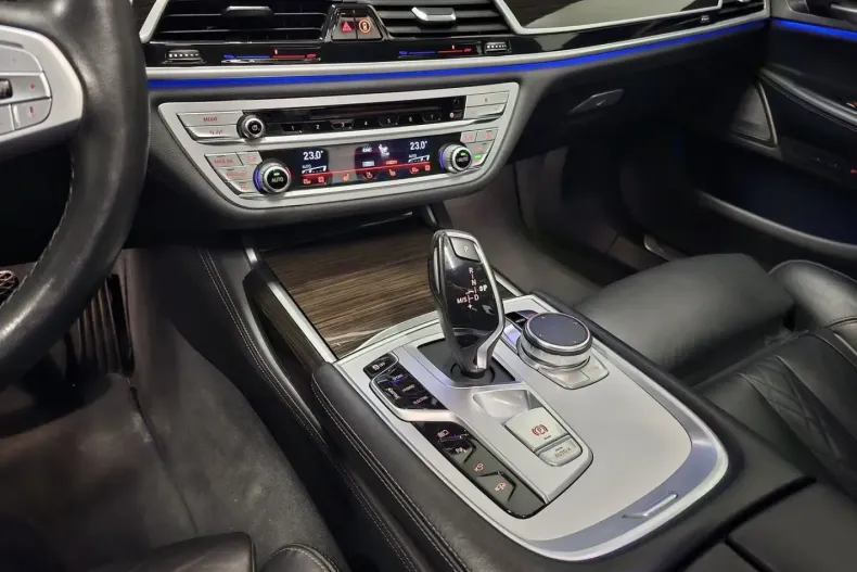 BMW 745 din 2020 cu 114.502 km - oferta BMW163533 - foto 13