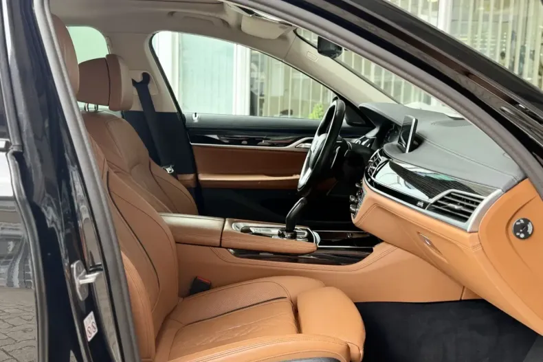 BMW 745 din 2020 cu 79.890 km - oferta BMW163537 - foto 7