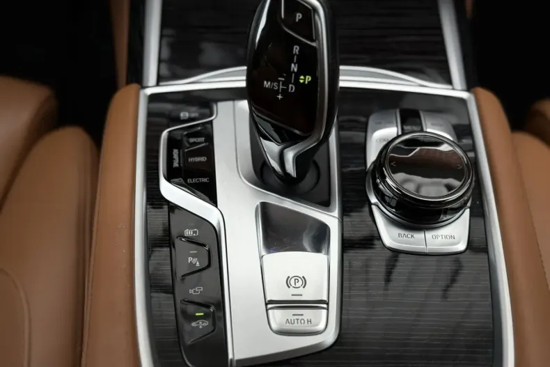 BMW 745 din 2020 cu 79.890 km - oferta BMW163537 - foto 13