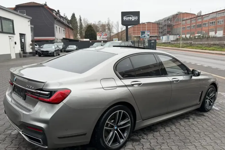 BMW 745 din 2021 cu 105.500 km - oferta BMW163539 - foto 3