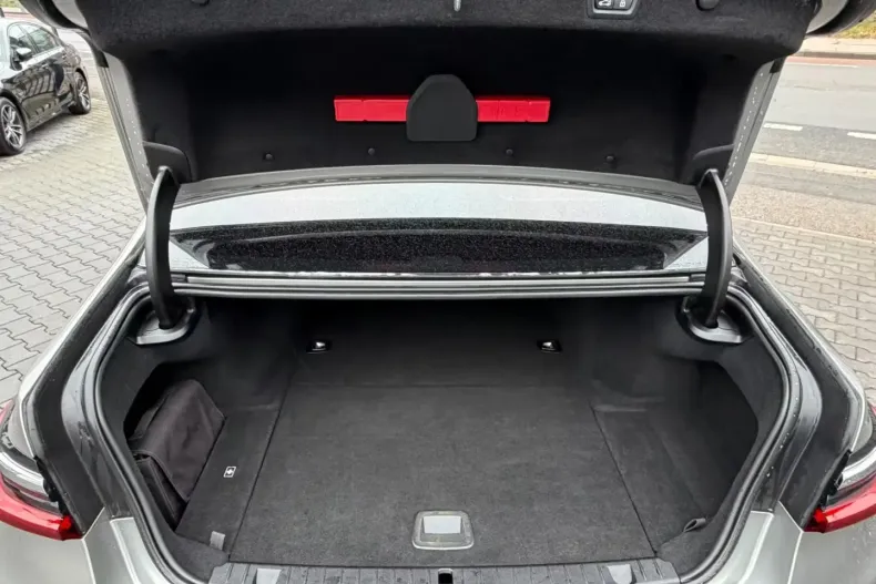 BMW 745 din 2021 cu 105.500 km - oferta BMW163539 - foto 6