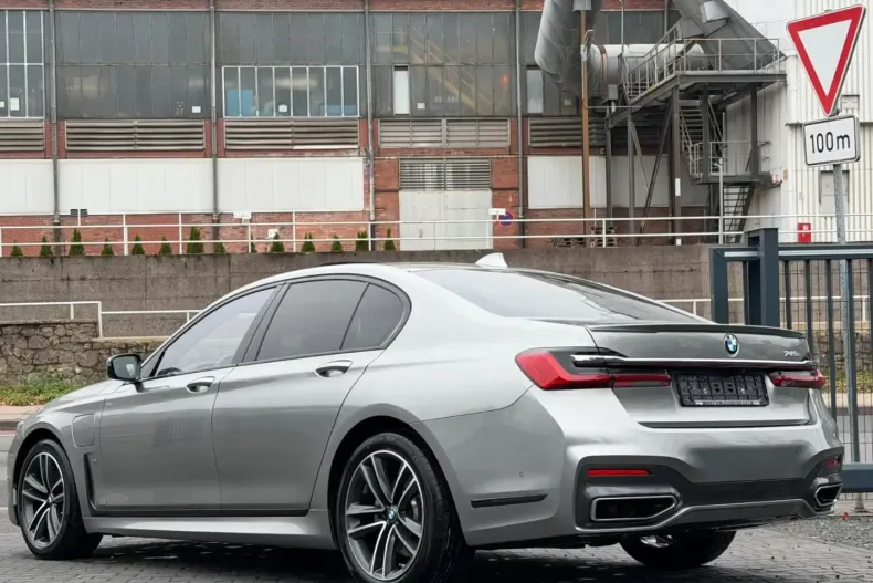 BMW 745 din 2021 cu 105.500 km - oferta BMW163539 - foto 8