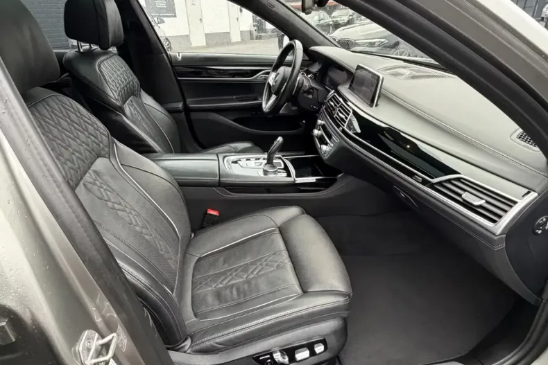 BMW 745 din 2021 cu 105.500 km - oferta BMW163539 - foto 10