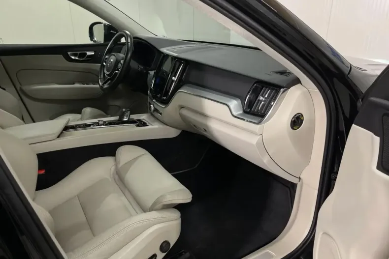 Volvo XC60 din 2020 cu 91.112 km - oferta VOL163540 - foto 10