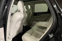 Volvo XC60 din 2020 cu 91.112 km - oferta VOL163540 - foto 12