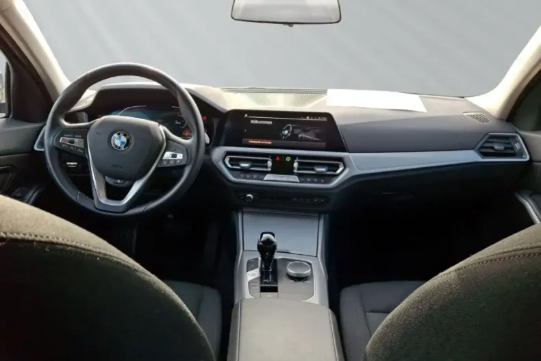 BMW 320 din 2021 cu 76.733 km - oferta BMW163549 - foto 10