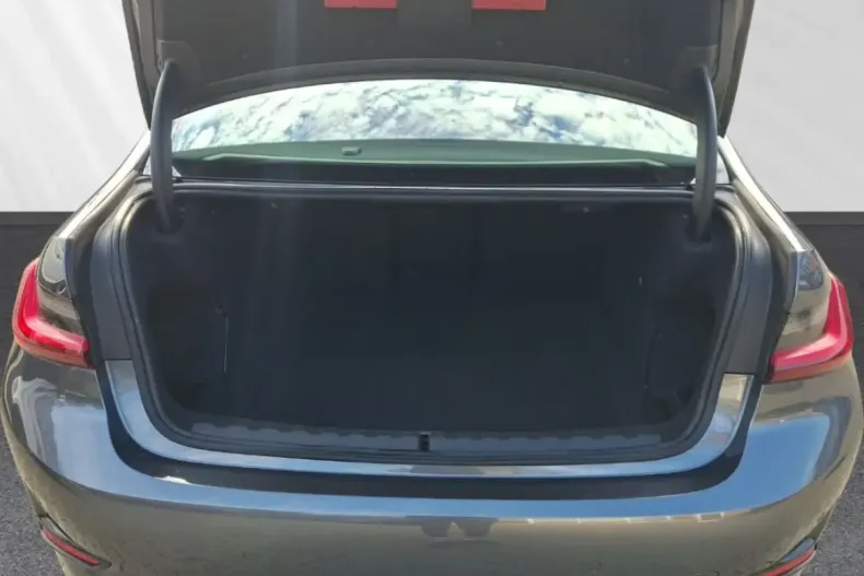 BMW 320 din 2021 cu 76.733 km - oferta BMW163549 - foto 14