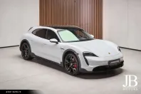 Porsche Taycan din 2022 cu 26.500 km - oferta POR163553 - foto 1