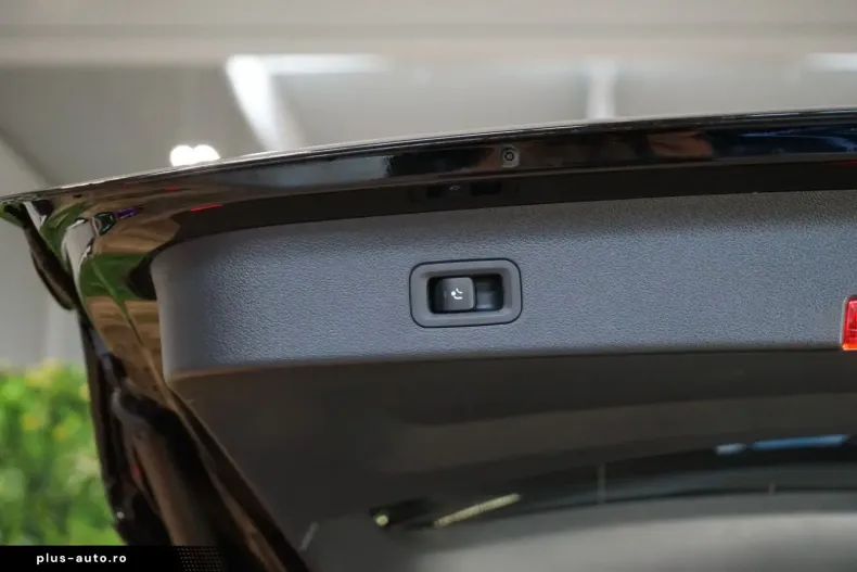 Mercedes-Benz GLS 63 din 2024 cu 6.180 km - oferta MER163554 - foto 17