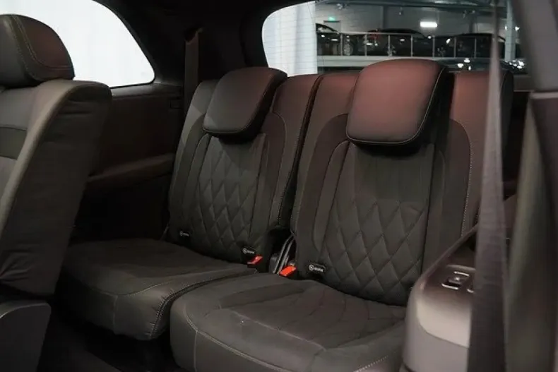 Mercedes-Benz GLS 63 din 2023 cu 23.210 km - oferta MER163565 - foto 9