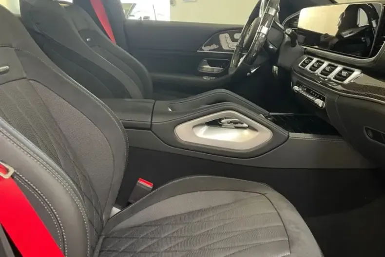 Mercedes-Benz GLS 63 din 2023 cu 49.900 km - oferta MER163571 - foto 9