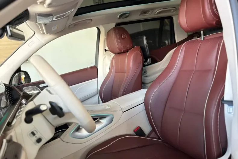 Mercedes-Benz GLS 600 din 2022 cu 90 km - oferta MER163575 - foto 12