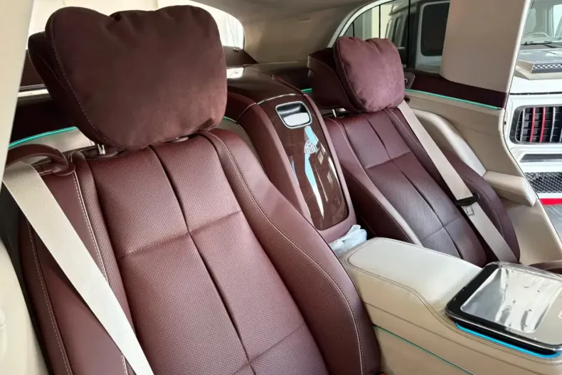 Mercedes-Benz GLS 600 din 2022 cu 90 km - oferta MER163575 - foto 16