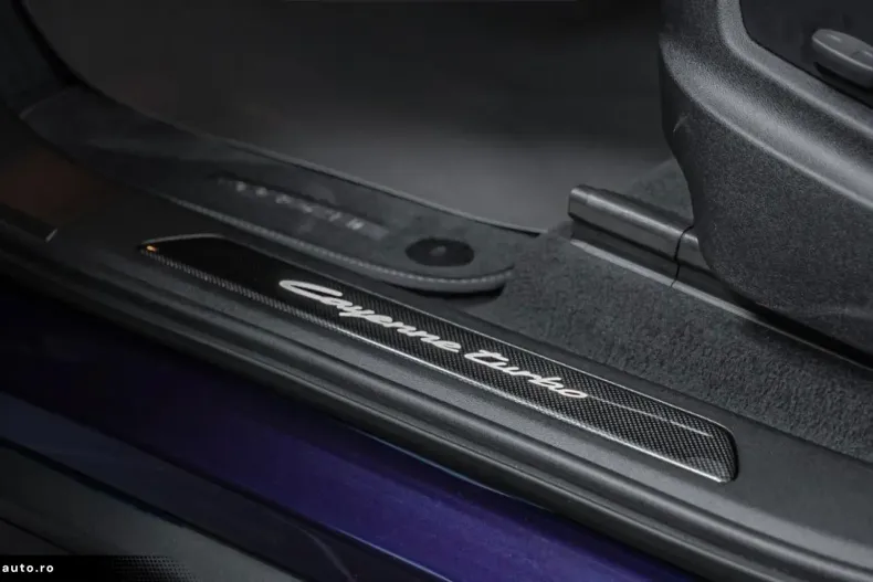 Porsche Cayenne din 2025 cu 10 km - oferta POR163577 - foto 32