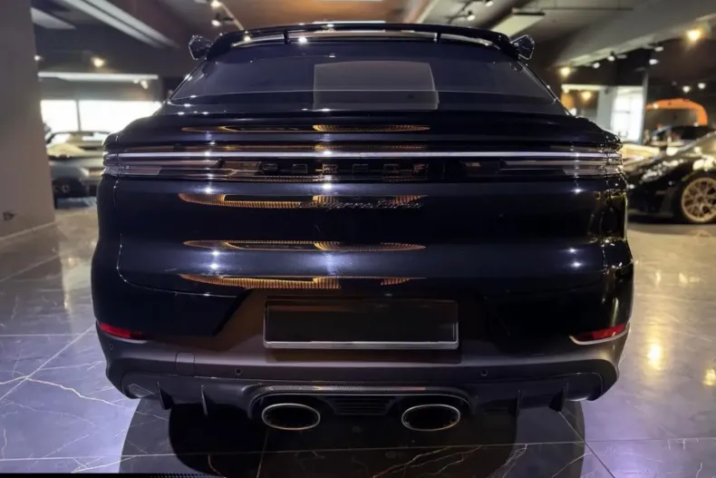 Porsche Cayenne din 2024 cu 17.683 km - oferta POR163585 - foto 9