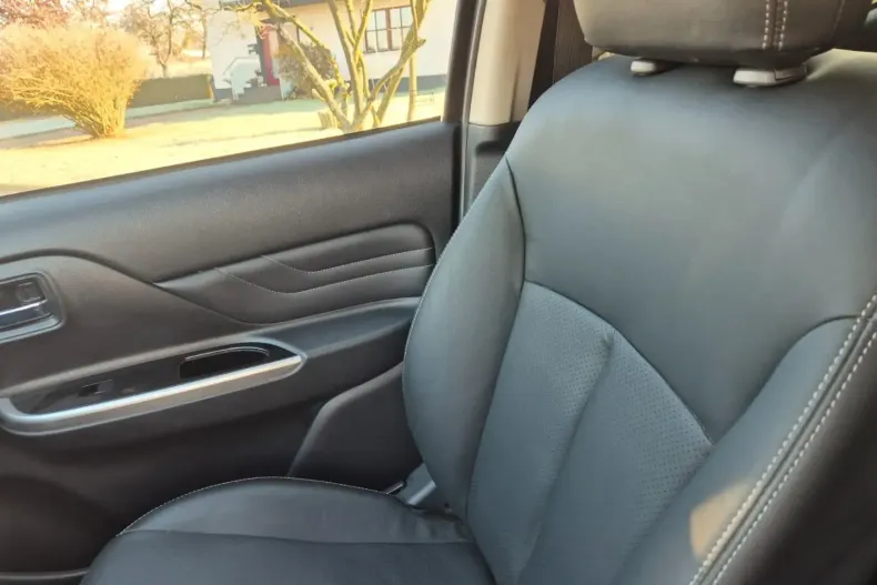 Mitsubishi L200 din 2022 cu 97.350 km - oferta MIT163586 - foto 12