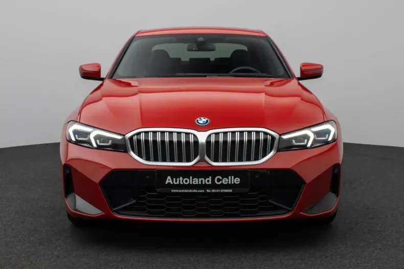 BMW 330 din 2022 cu 31.711 km - oferta BMW163587 - foto 4