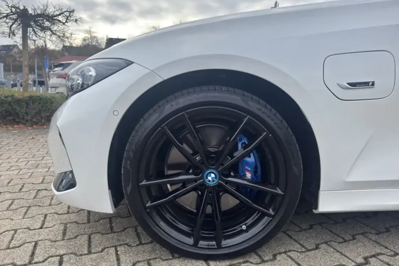 BMW 330 din 2022 cu 54.470 km - oferta BMW163588 - foto 10