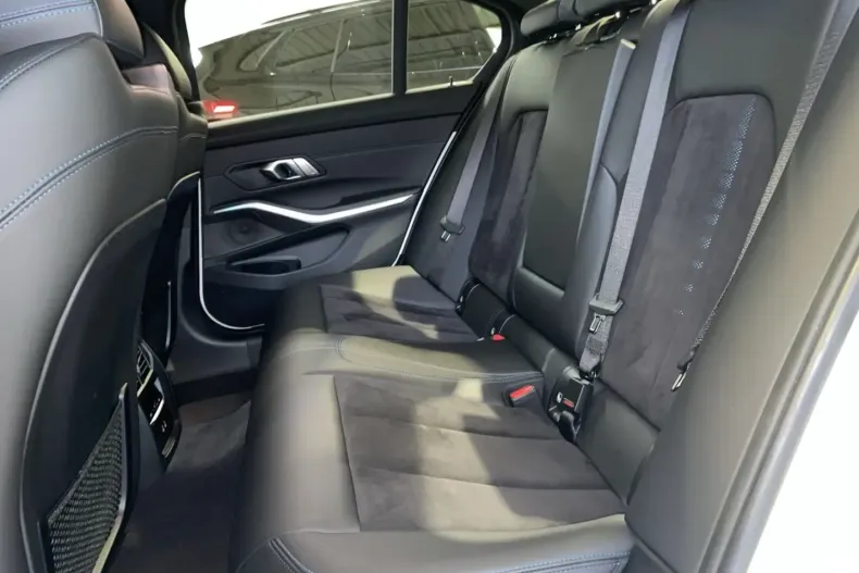 BMW 330 din 2022 cu 76.307 km - oferta BMW163595 - foto 6