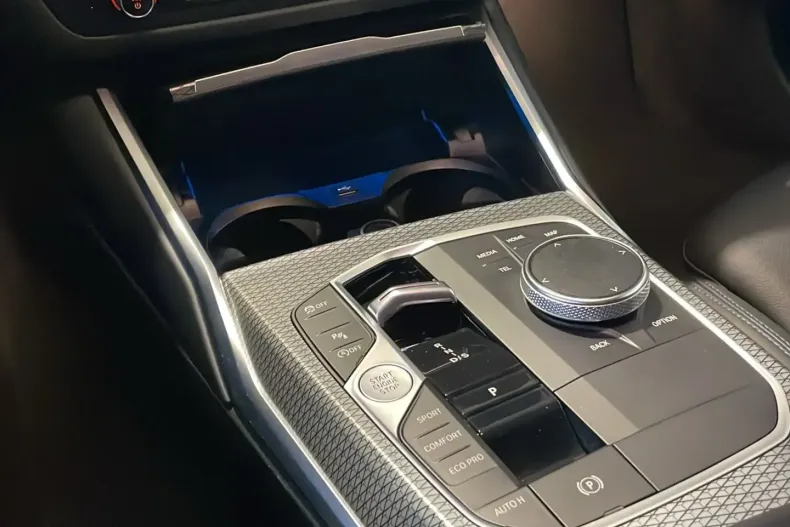 BMW 330 din 2022 cu 76.307 km - oferta BMW163595 - foto 11