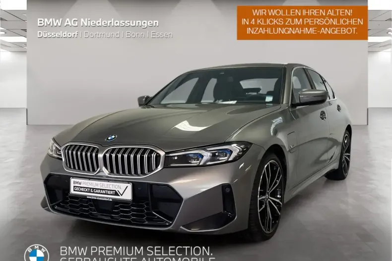 BMW 330 din 2022 cu 44.329 km - oferta BMW163596 - foto 1