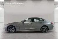 BMW 330 din 2022 cu 44.329 km - oferta BMW163596 - foto 3