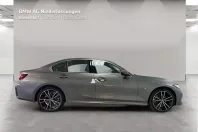 BMW 330 din 2022 cu 44.329 km - oferta BMW163596 - foto 4