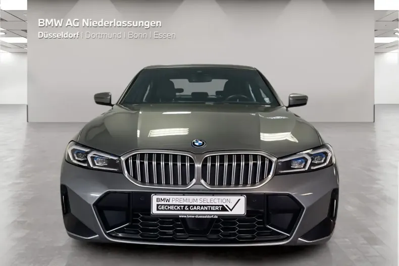 BMW 330 din 2022 cu 44.329 km - oferta BMW163596 - foto 5