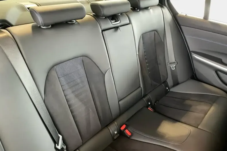 BMW 330 din 2022 cu 80.500 km - oferta BMW163603 - foto 12