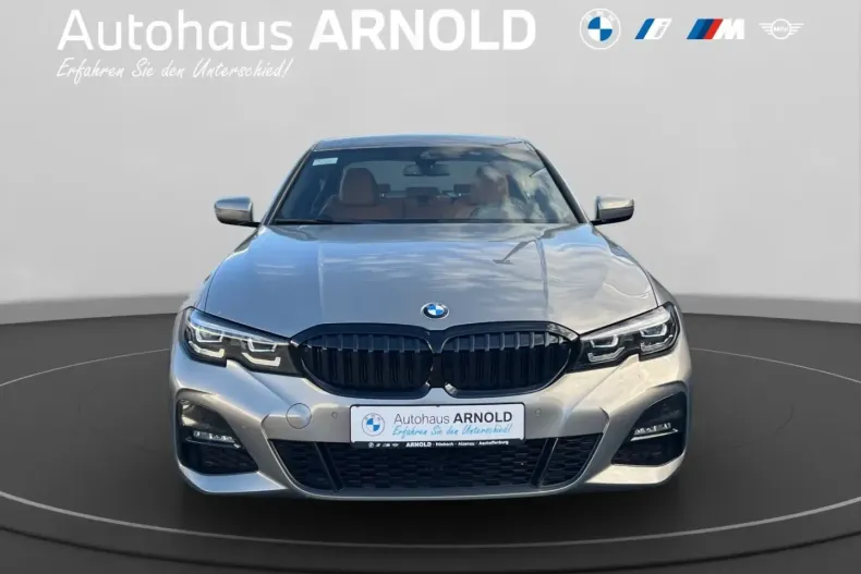 BMW 330 din 2022 cu 77.900 km - oferta BMW163604 - foto 3