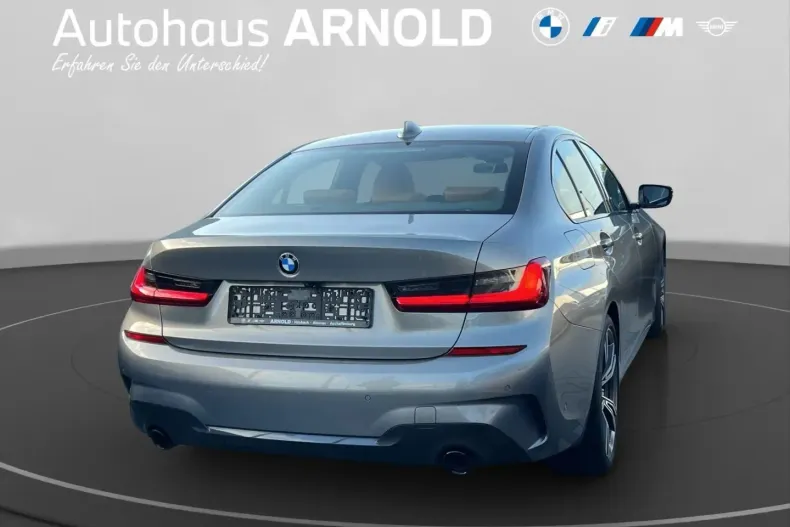 BMW 330 din 2022 cu 77.900 km - oferta BMW163604 - foto 4