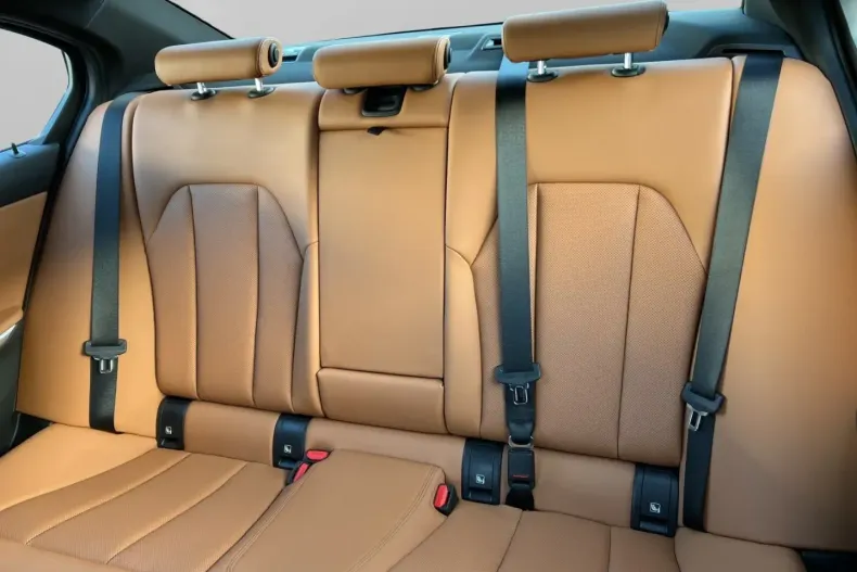 BMW 330 din 2022 cu 77.900 km - oferta BMW163604 - foto 8