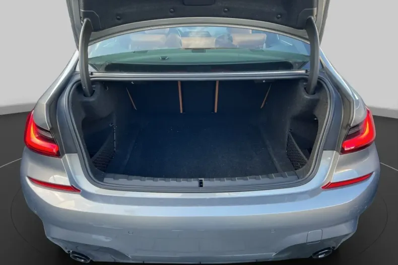 BMW 330 din 2022 cu 77.900 km - oferta BMW163604 - foto 14