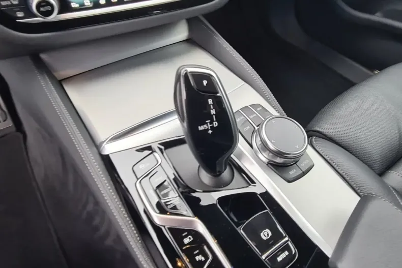 BMW 545 din 2022 cu 88.036 km - oferta BMW163610 - foto 12