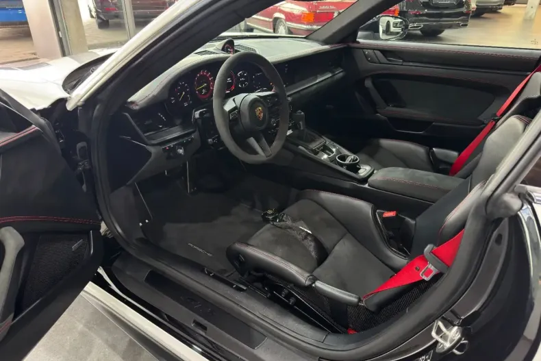 Porsche 992 din 2022 cu 30.000 km - oferta POR163612 - foto 21