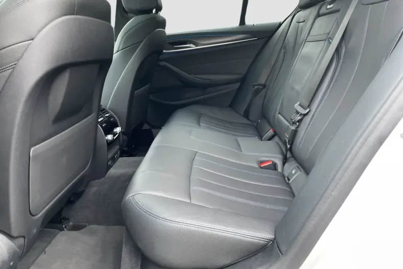 BMW 530 din 2022 cu 87.745 km - oferta BMW163613 - foto 10