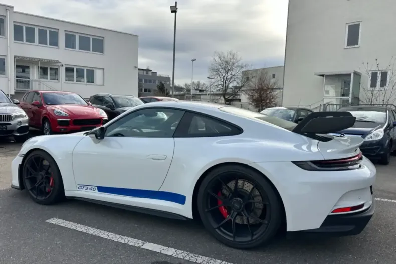 Porsche 992 din 2023 cu 7.500 km - oferta POR163618 - foto 28