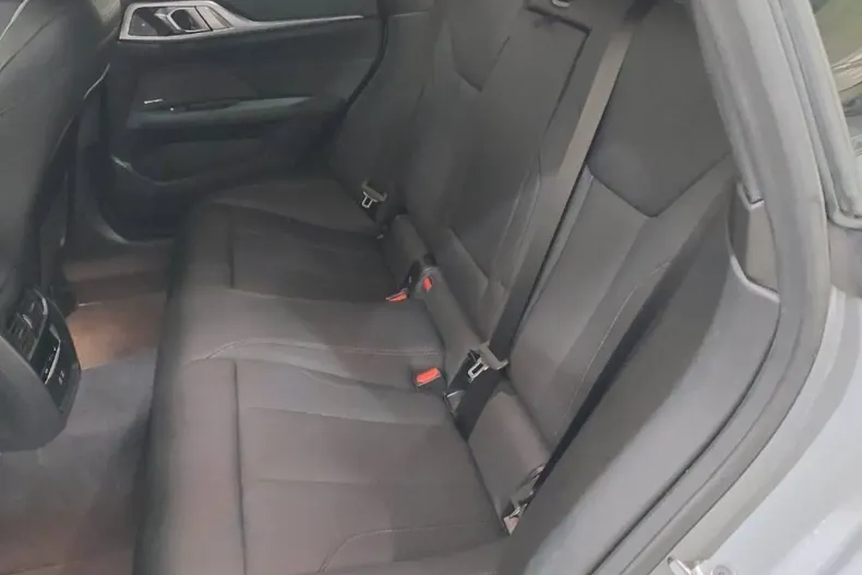 BMW 420 Gran Coupé din 2023 cu 89.200 km - oferta BMW163625 - foto 13