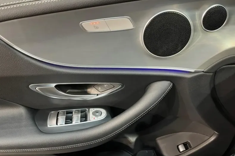 Mercedes-Benz E 300 din 2023 cu 45.128 km - oferta MER163640 - foto 15