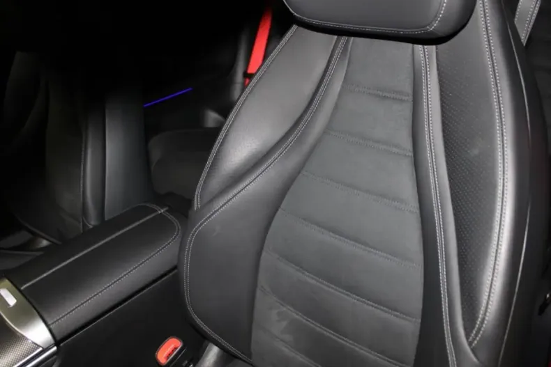 Mercedes-Benz CLE 450 din 2024 cu 23.440 km - oferta MER163643 - foto 10