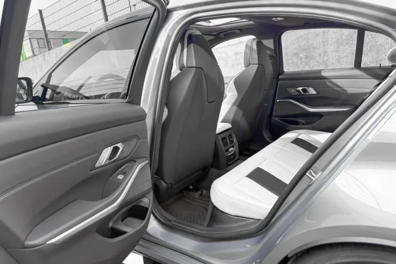 BMW M3 din 2024 cu 27.500 km - oferta BMW163653 - foto 21