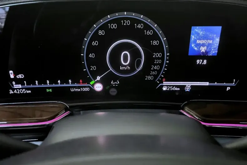 Cadillac Escalade din 2024 cu 6.165 km - oferta CAD163675 - foto 12