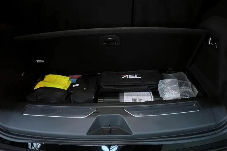 Cadillac Escalade din 2024 cu 6.165 km - oferta CAD163675 - foto 18