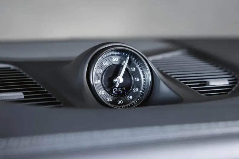 Porsche Cayenne din 2024 cu 10.900 km - oferta POR163677 - foto 35