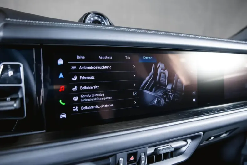 Porsche Cayenne din 2024 cu 10.900 km - oferta POR163677 - foto 39