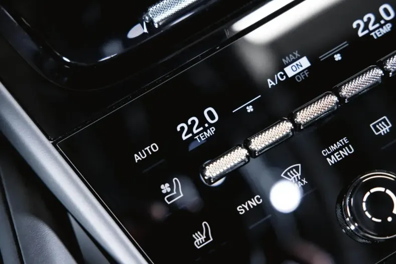 Porsche Cayenne din 2024 cu 10.900 km - oferta POR163677 - foto 40